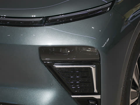 2025�� ���� 760 Max��������������ʻ