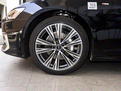 2025�� �Ŀ� 45 TFSI quattro ��ѡ������