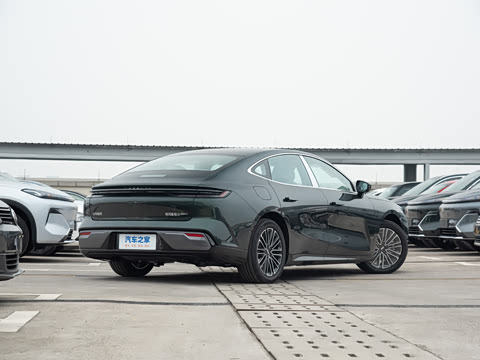 2025�� 130km EM-i ������