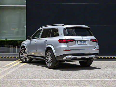 2025�� GLS 480 4MATIC