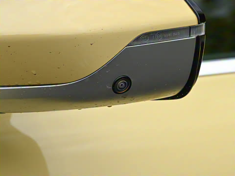 2025�� 75kWh Touring