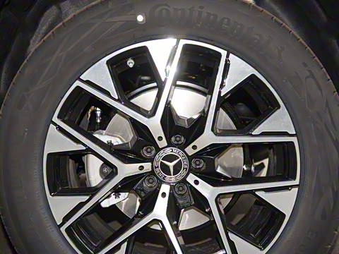 2025�� �Ŀ� GLC 260 L 4MATIC ������