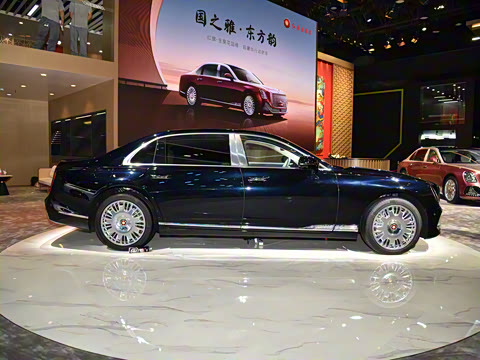 2024�� 4.0T V8��