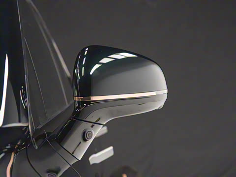 2025�� 700 Ultra�������������״��