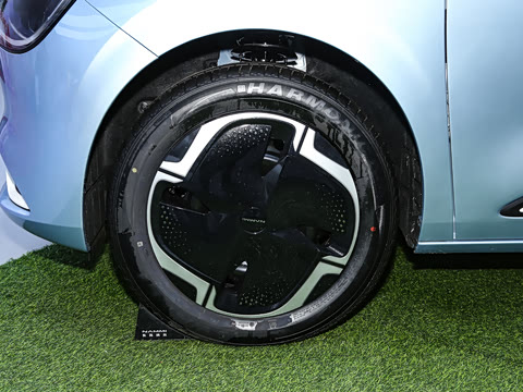 2024�� 330 Plus��+