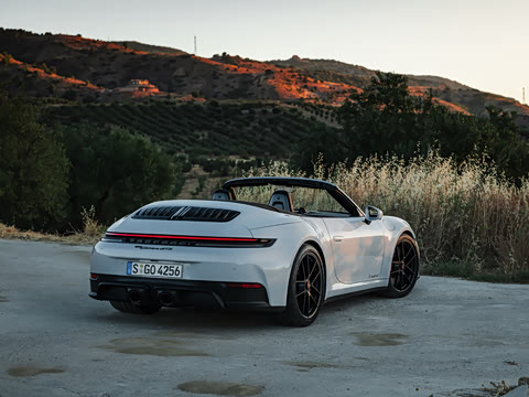 2025�� Carrera GTS Cabriolet 3.6T