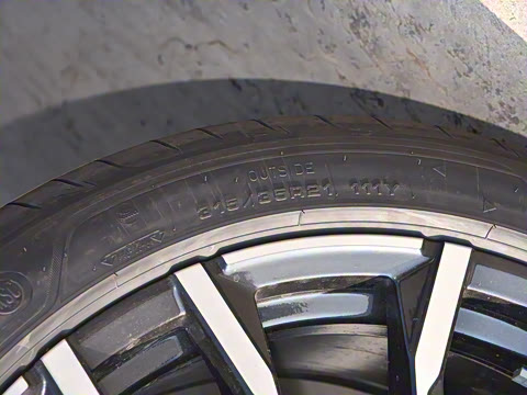 2023�� xDrive 40Li M�˶���װ