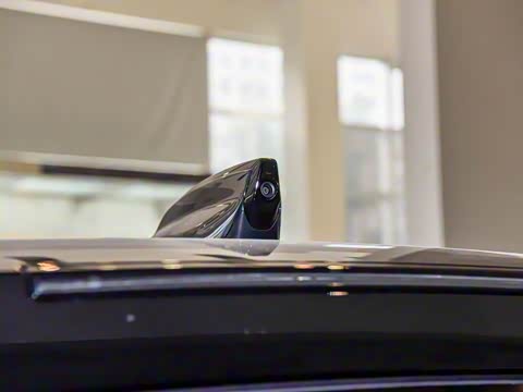 2025�� 110 3.0T P400 X-Dynamic HSE