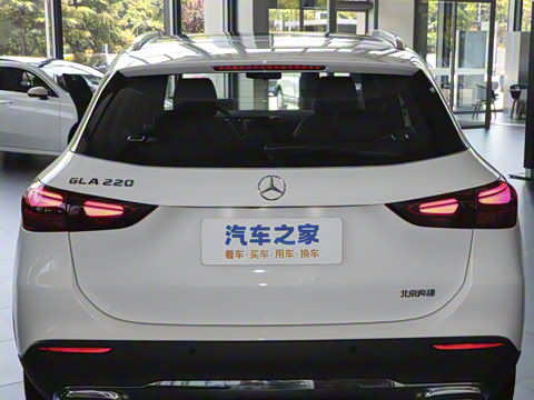 2025�� �Ŀ� GLA 220