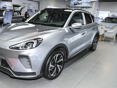 2025�� 688MAX 175kW