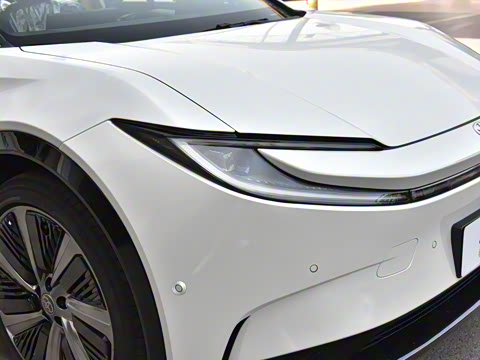 2025�� 550 PRO���а�