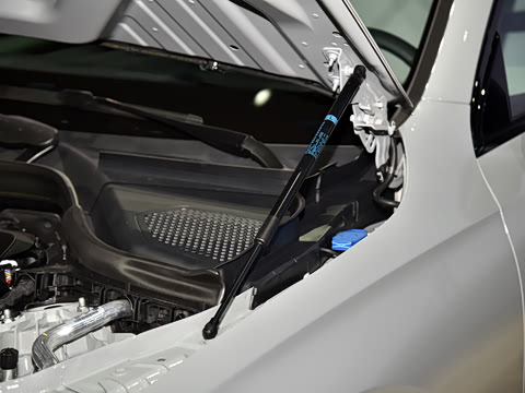 2025�� GLC 300 4MATIC ����SUV