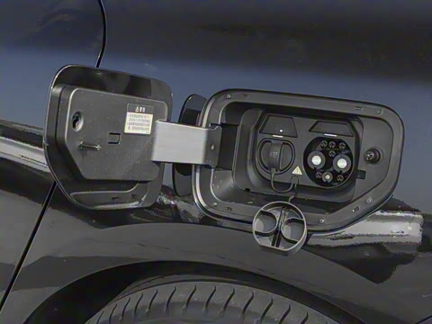 2025�� ���� 650ProѲ����