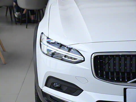 2024�� Cross Country B5 AWD �����