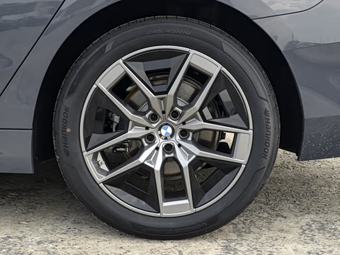 2024�� 530Li ������ ������װ