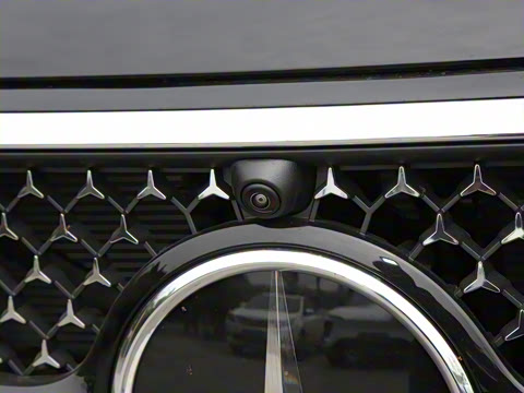 2025�� �Ŀ� E 300 L �����˶���