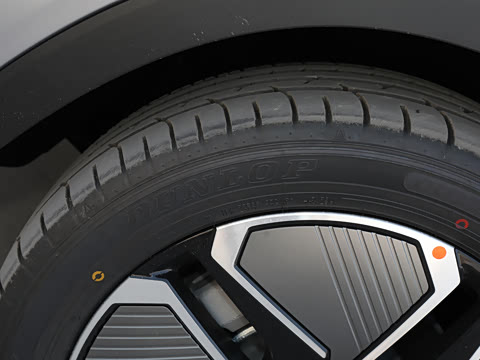 2025�� 735MAX 160kW