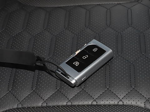 2024�� 2.0T ̽�ռ�