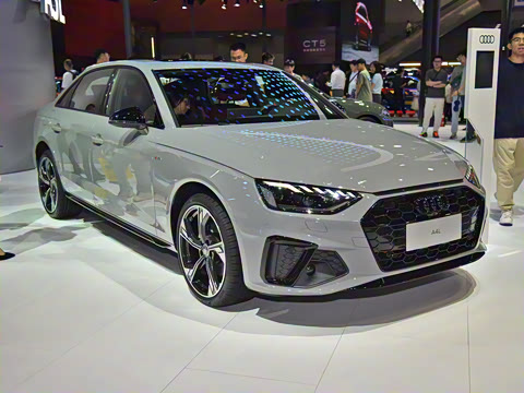 2025�� 200���������� 40 TFSI ���������� B&O ��ҹ��