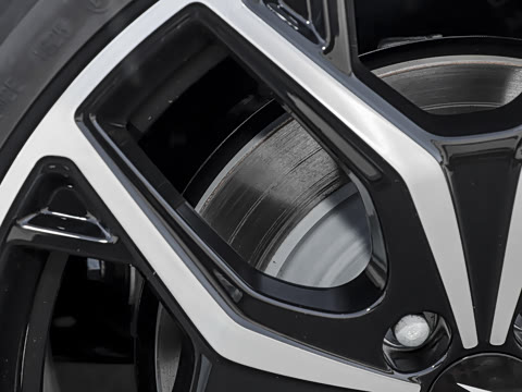 2025�� ���� 550ProѲ����