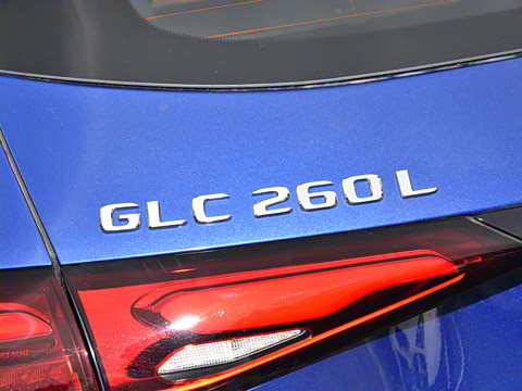 2024��  �Ŀ� GLC 260 L 4MATIC ������ 5��