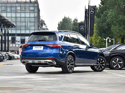 2024��  �Ŀ� GLC 260 L 4MATIC ������ 5��