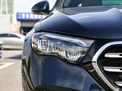 2025�� �Ŀ� E 300 L ʱ����