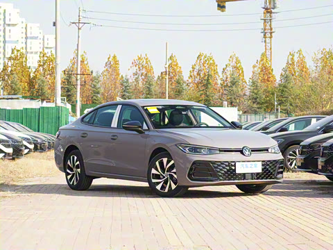 2025�� Pro 380TSI �ǿ���ҫ��