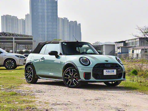 2025�� JOHN COOPER WORKS CABRIO