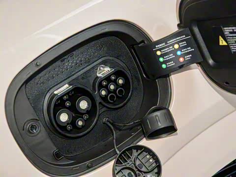 2025�� 605���˰�