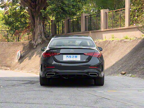 2025�� �Ŀ� C 260 L �ҹ�˶���