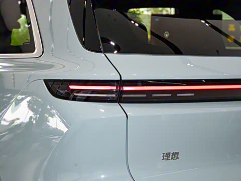 2025�� Max ���ܻ��°�