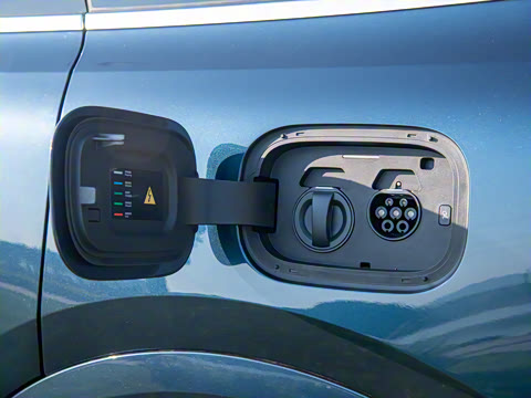 2025�� ���� Ultra�� 53.4kWh 6����