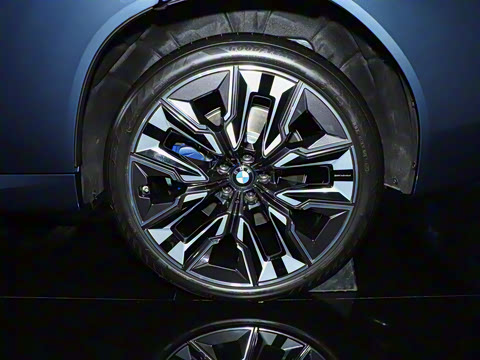 2025�� xDrive30L ������ M�˶���װ