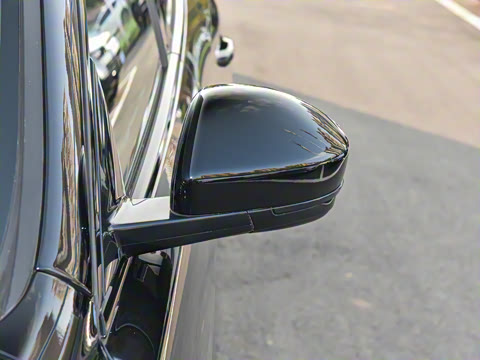 2025�� P400 SPORT