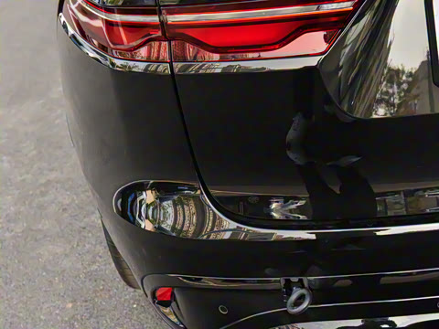 2025�� P400 SPORT