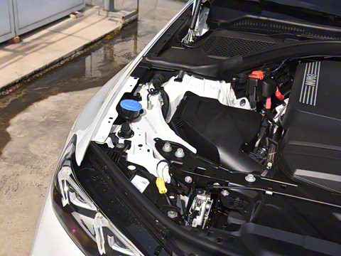 2024�� 325i M�˶���ҹ��װ