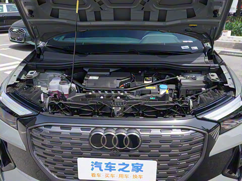 2024�� 50 e-tron quattro ������ҹ��