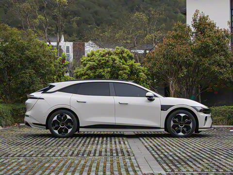 2025�� �����������Ǽݰ� 100kWh