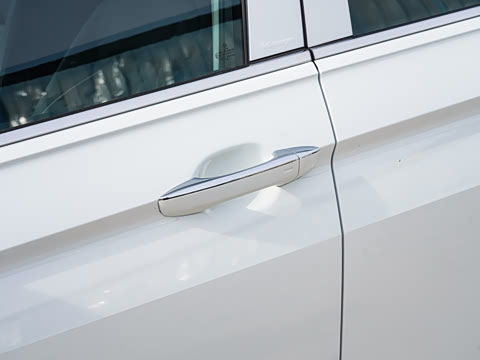 2025�� ���ڿ� 300TSI �Զ��������ڰ�