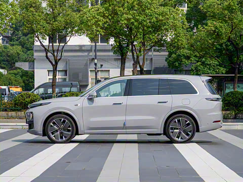 2025�� Pro ���ܻ��°�