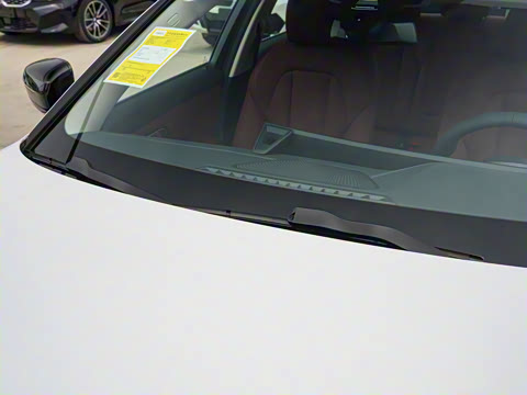 2025�� 330Li M�˶���ҹ��װ