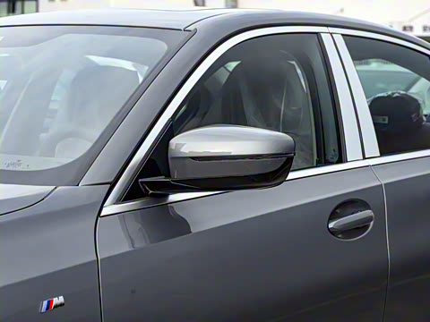 2025�� 325i M�˶���װ