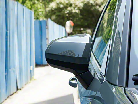 2025�� quattro 45�����ذ� 35TFSI ʱ�ж�����