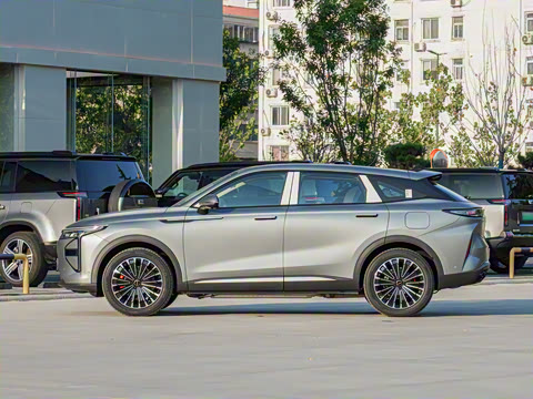 2025�� 200��������Pro����