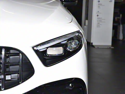 2025�� AMG A 35 4MATIC