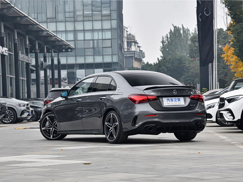 2025�� AMG A 35 L 4MATIC