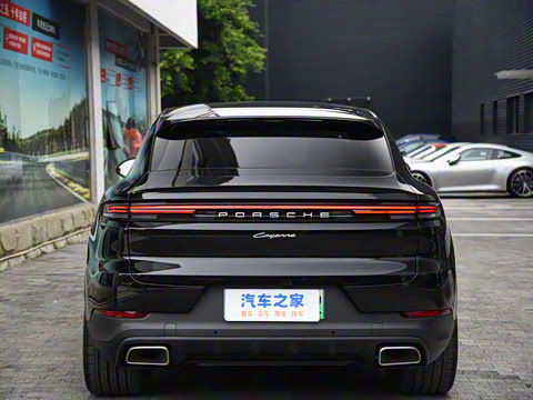 2025�� Cayenne Coup�� E-Hybrid 2.0T