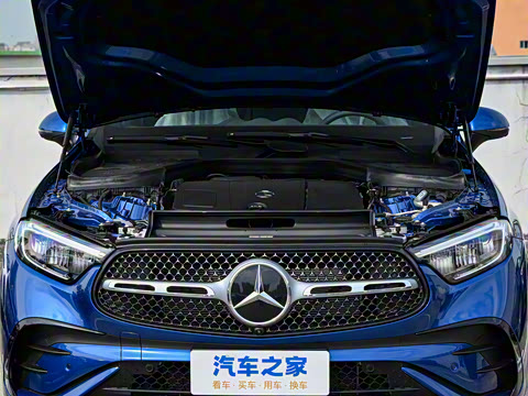 2025�� GLC 300 L 4MATIC ������ 7��