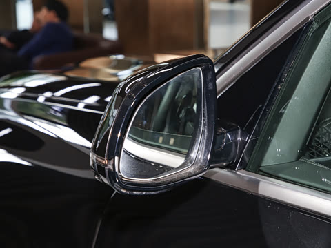 2024�� xDrive40i ������M�˶���װ